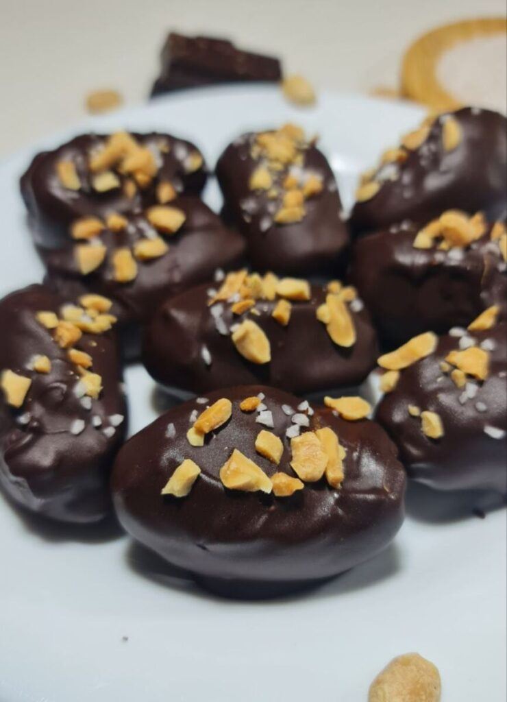 Chocolate covered dates withs peanut butter - vegan healthy snickers