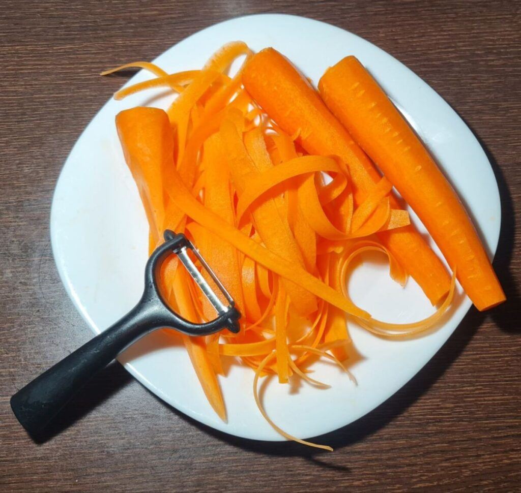 ribbons raw carrot salad