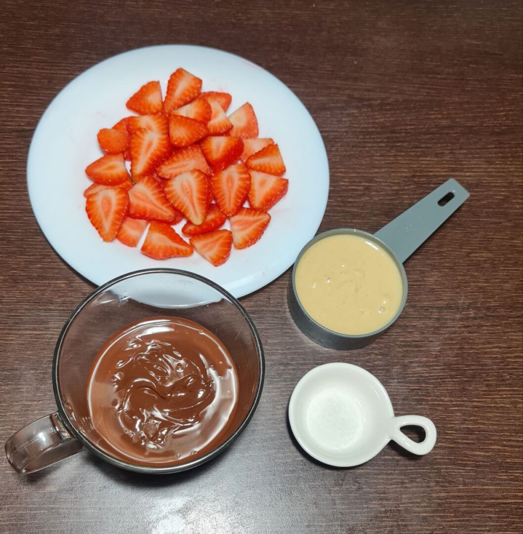 Ingredients for chocolate peanut butter strawberry bark: fresh strawberries, melted chocolate, peanut butter, and sea salt. Simple ingredients for making chocolate peanut butter strawberry bark: fresh strawberries, melted chocolate, peanut butter, and a touch of sea salt.