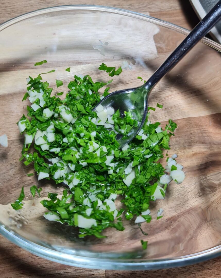 garlic parsley mixture for zucchini